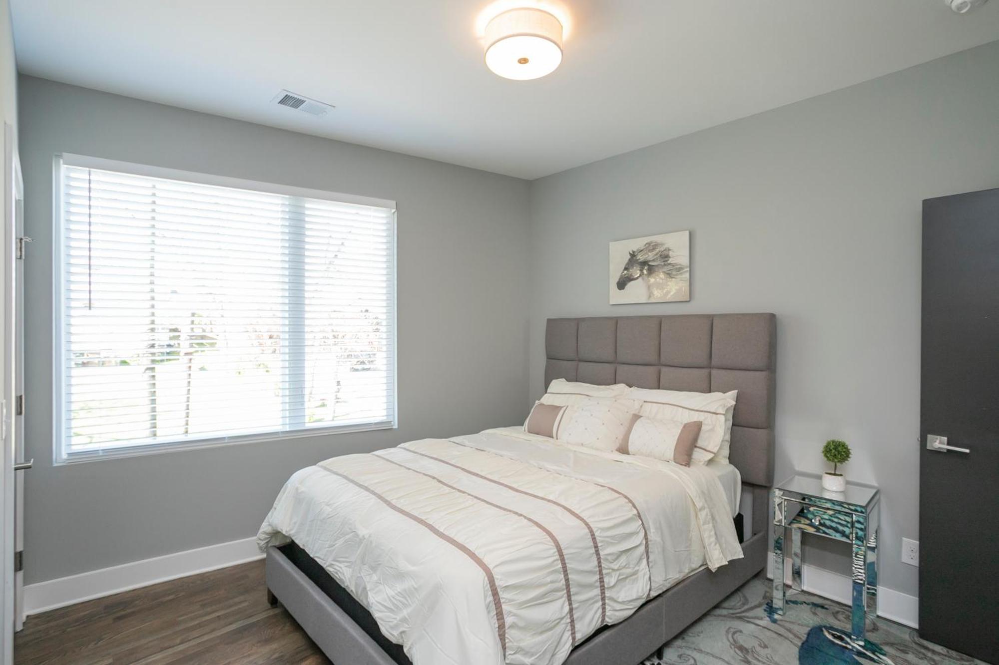 Luxury Townhome Skyline Views Mins To Dt NashvilleNashville  Kültér fotó
