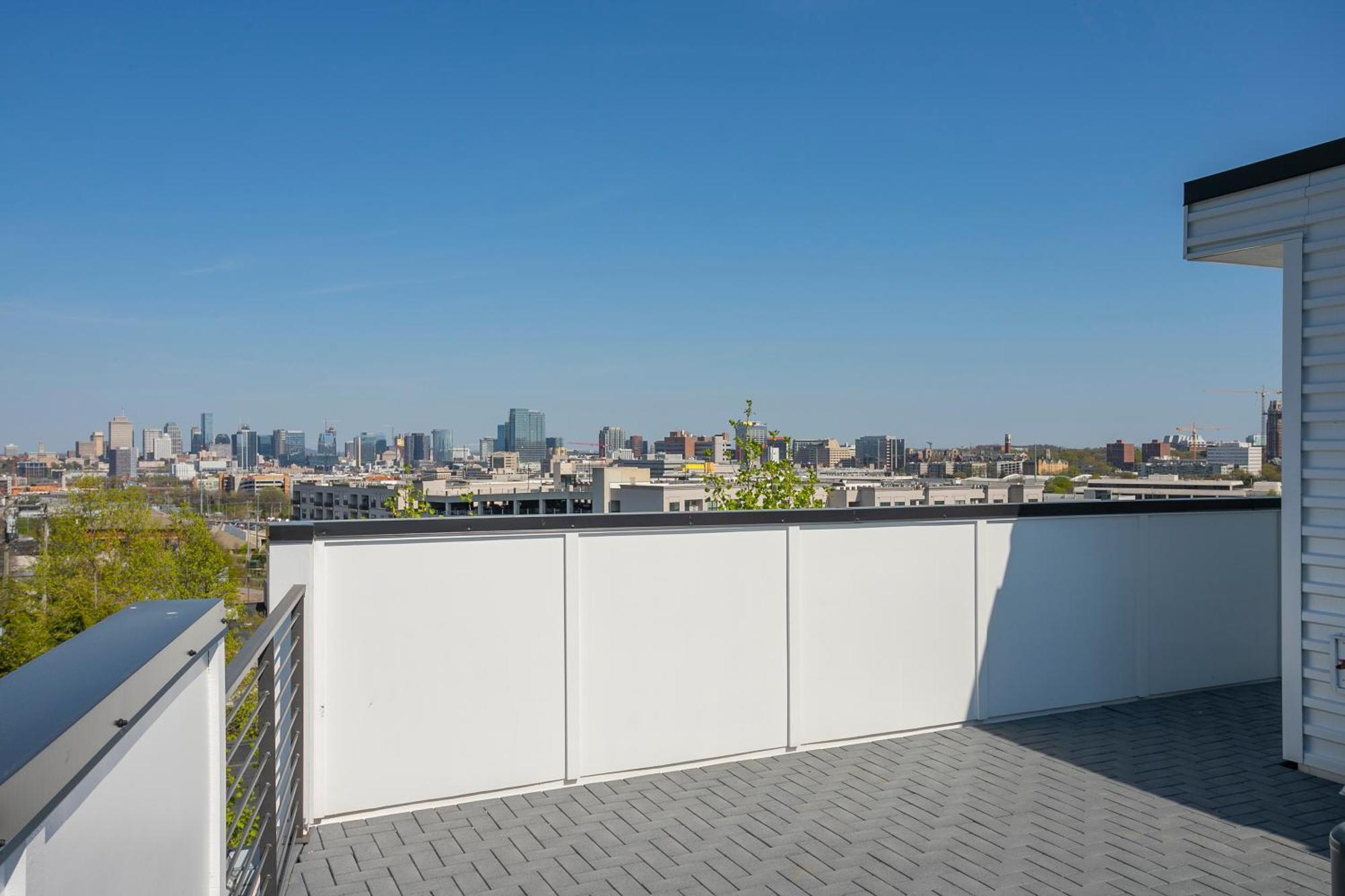 Luxury Townhome Skyline Views Mins To Dt NashvilleNashville  Kültér fotó