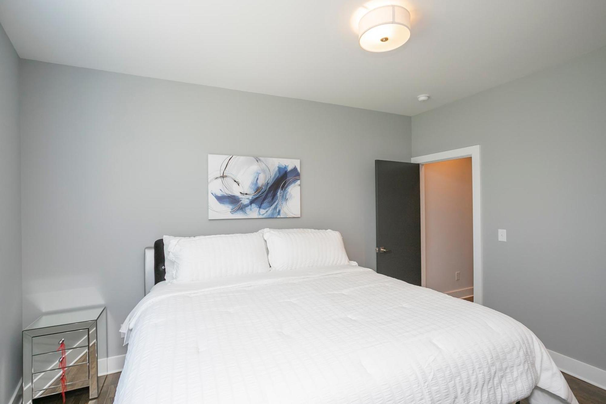 Luxury Townhome Skyline Views Mins To Dt NashvilleNashville  Kültér fotó