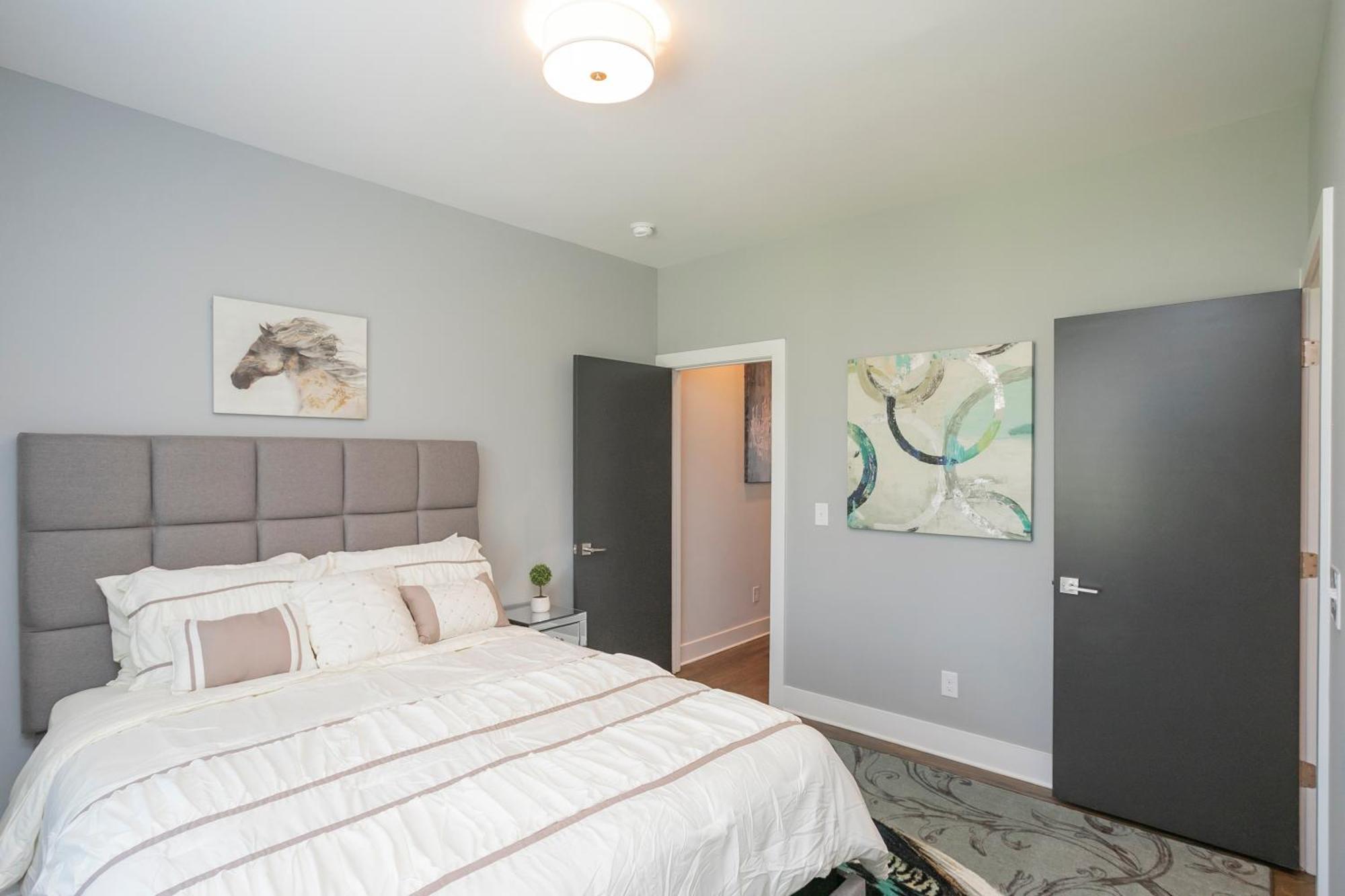 Luxury Townhome Skyline Views Mins To Dt NashvilleNashville  Kültér fotó