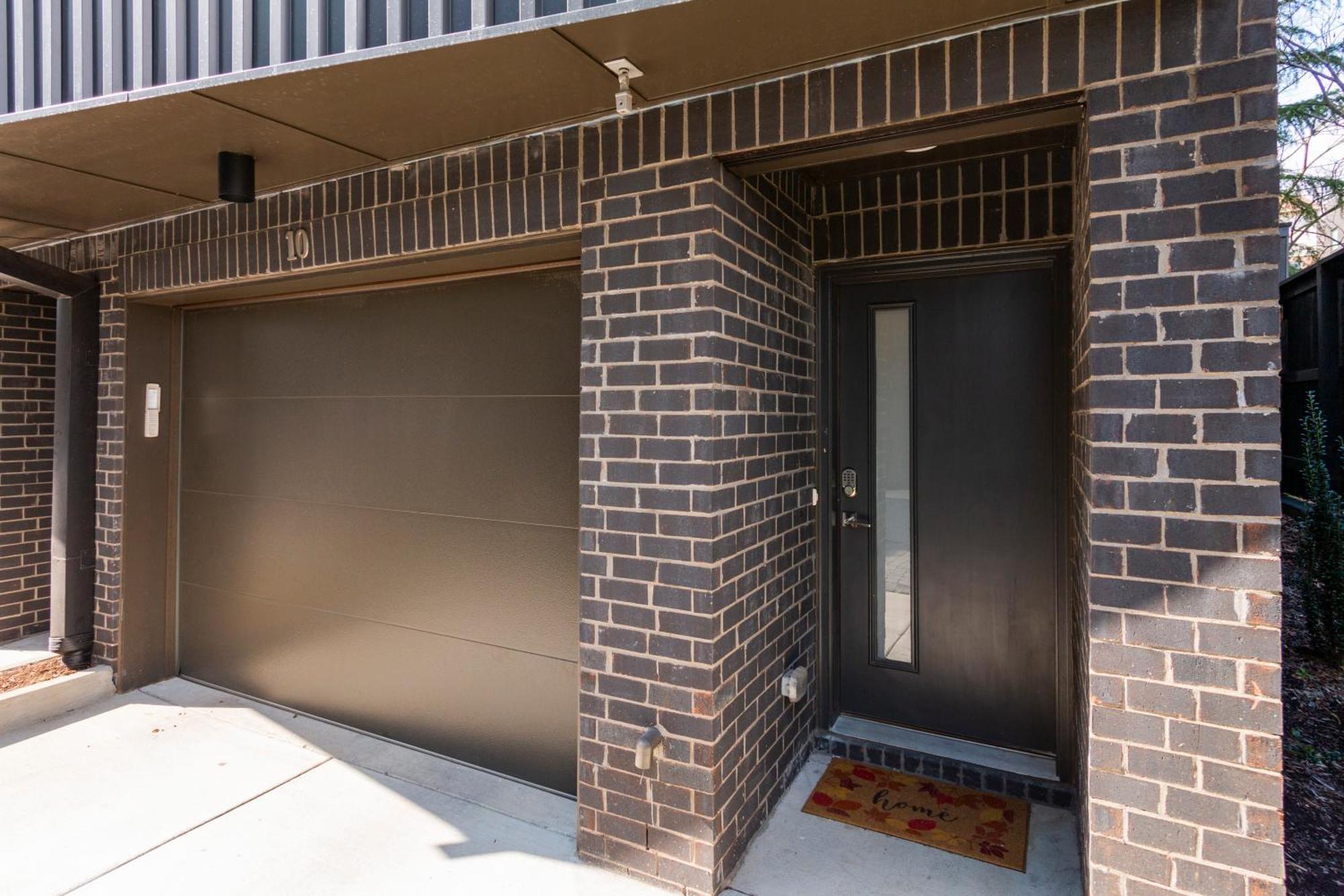 Luxury Townhome Skyline Views Mins To Dt NashvilleNashville  Kültér fotó